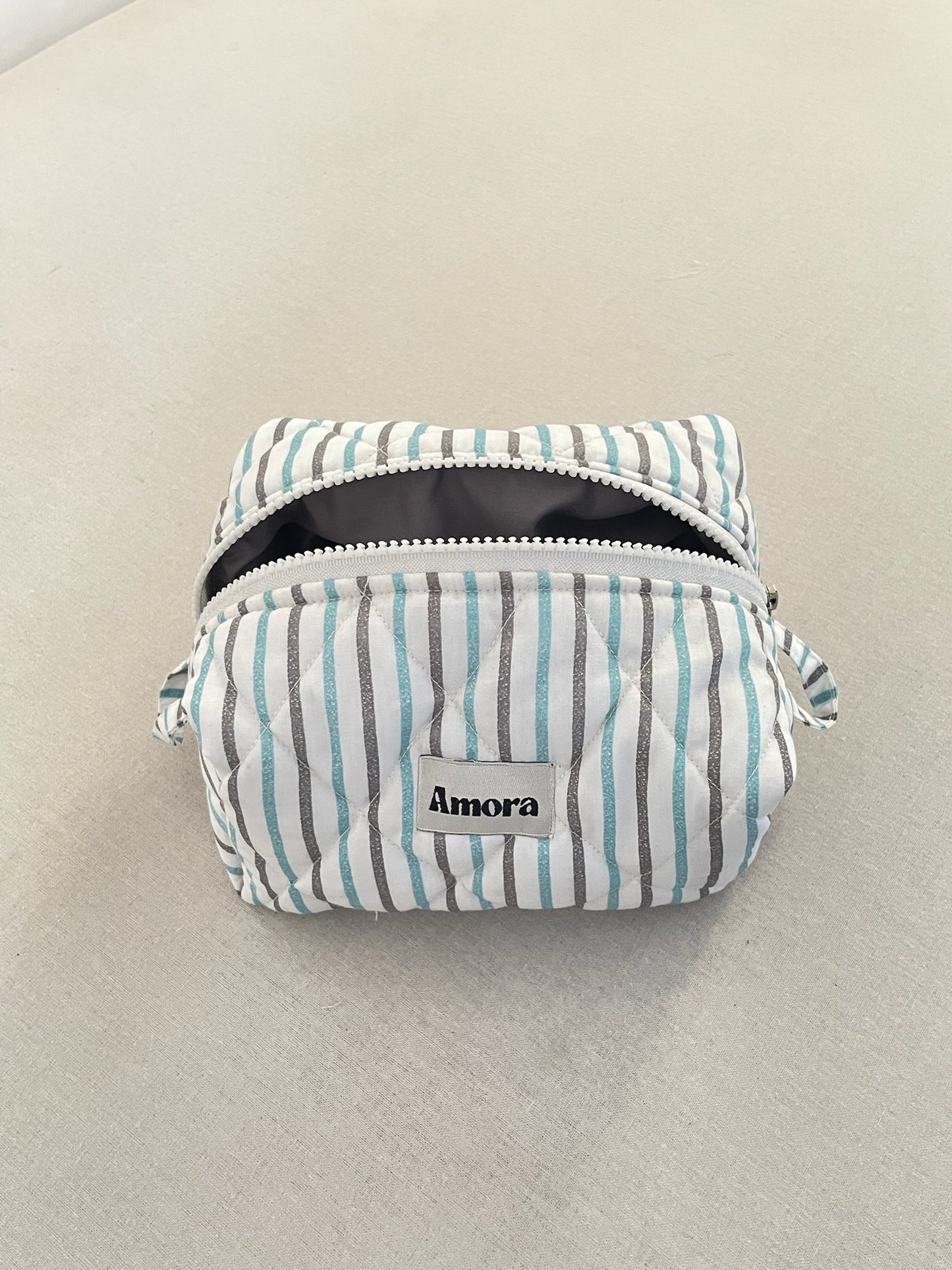 Quilted Makeup Pouch, Assorted Prints (Random Pick), 20×12×10 cm, Cotton Lining, Handmade