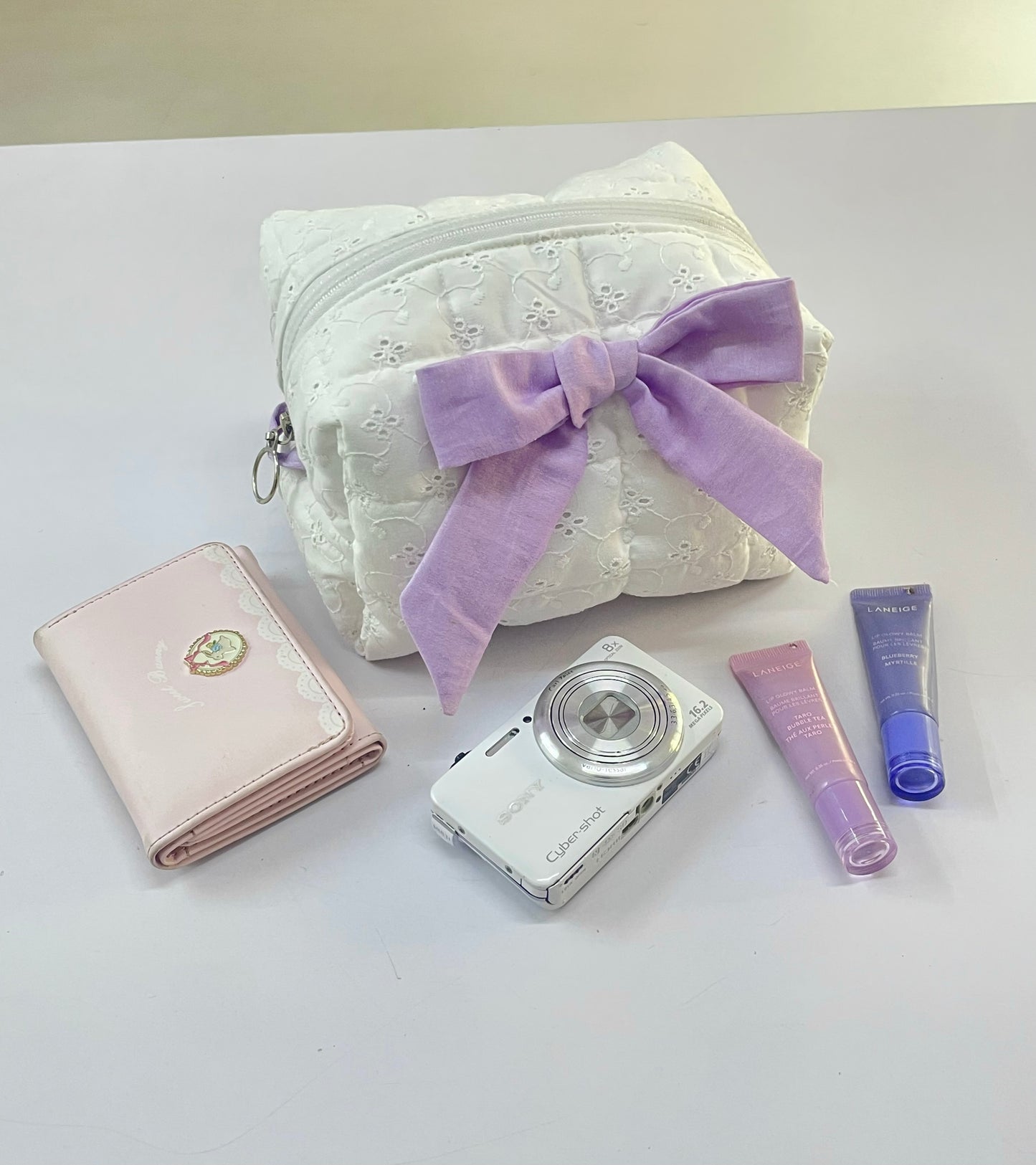 Amora Ivory Edition - Lily Beauty Case