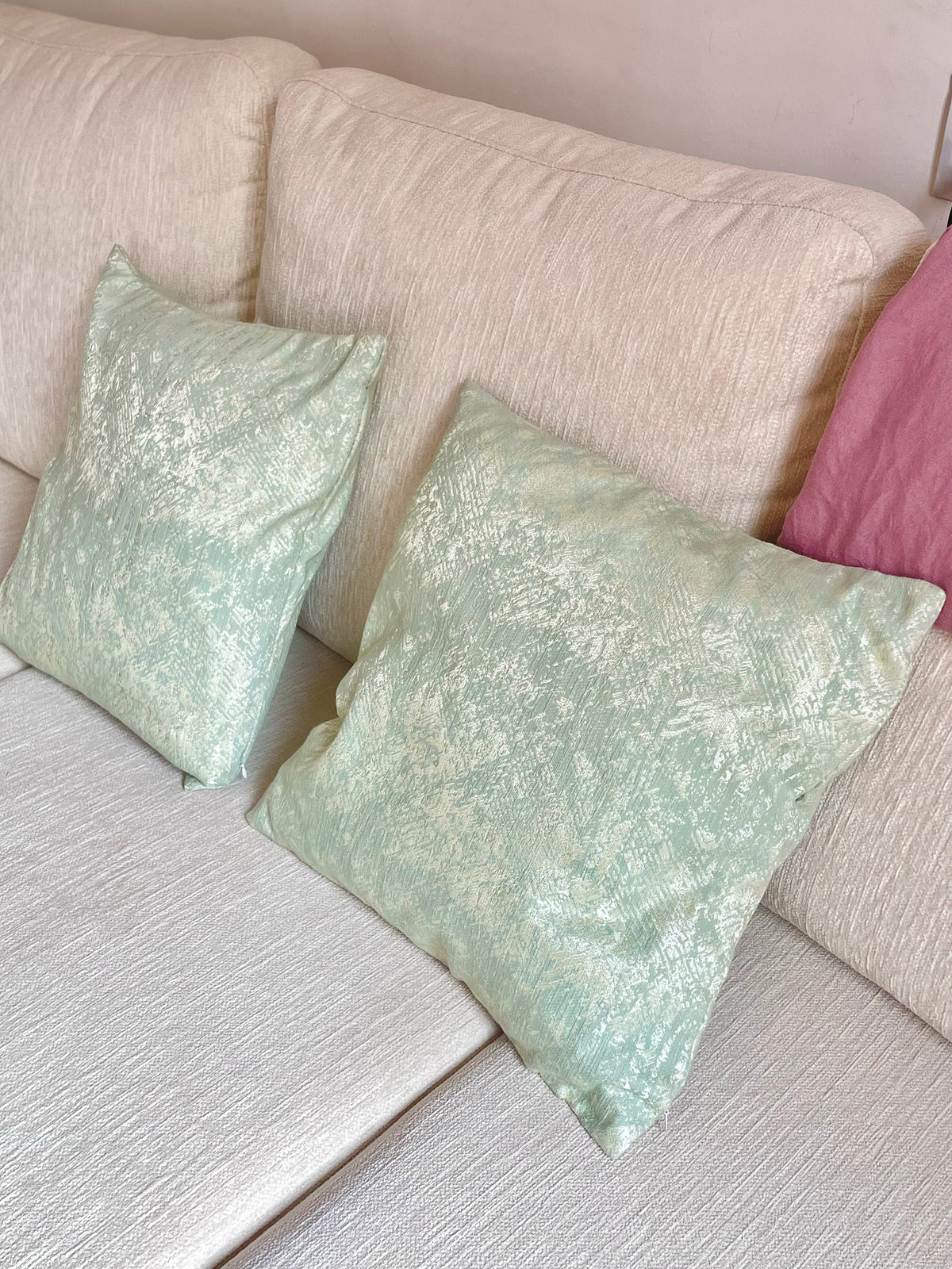 Mandarin Mint Frost Pillow Cover Amora
