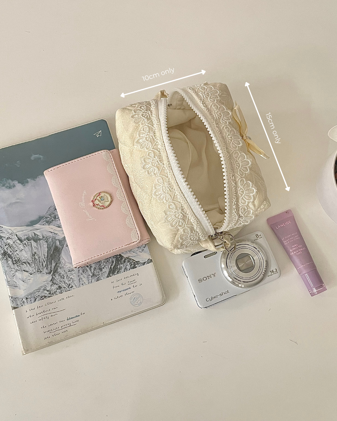 Amora Ivory Edition - Yuki  Quilted Beauty Case