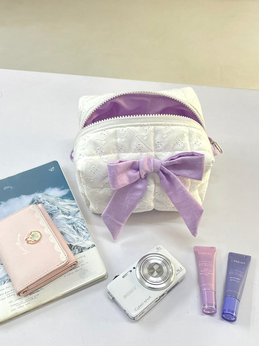 Amora Ivory Edition - Lily Beauty Case